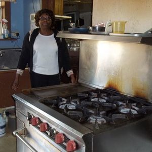 Meet your Posher, Laura